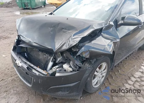 2016 Chevrolet Sonic Lt Auto из США, поврежденный, VIN 1G1JC6SH7G4115935